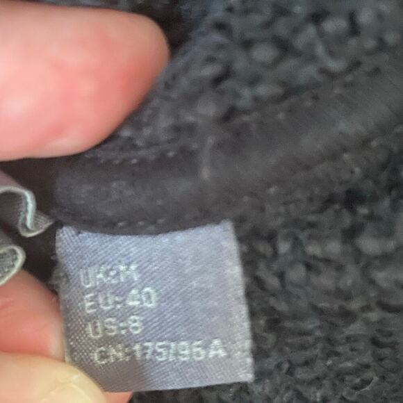 SWEATY BETTY Restful Boucle Textured Pullover Sweatshirt Black, Size 8 - Picture 6 of 14